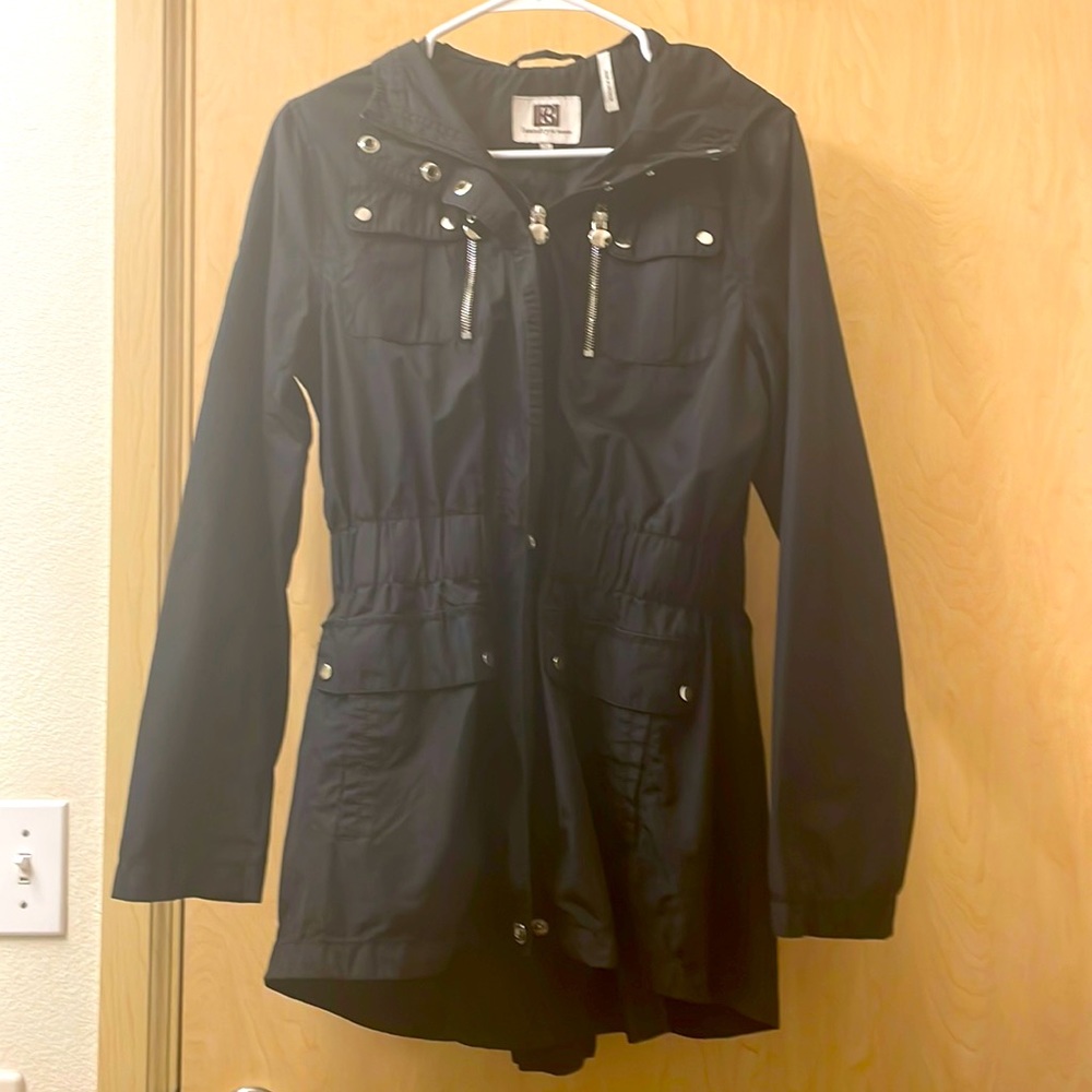 *WOMENS* Medium Black Jacket/Coat